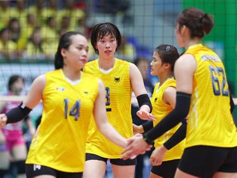 Dàn hot girl bóng chuyền U20 Việt Nam thua đại gia Đức Giang đội Bích Tuyền thắng tưng bừng