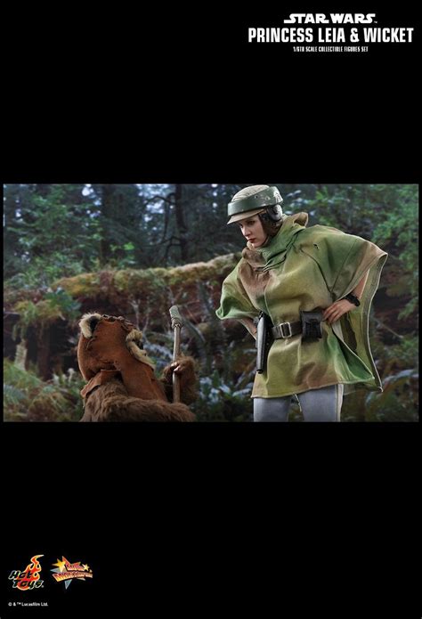 Hot Toys Princess Leia And Wicket Set Official Pics And Details The Toyark News