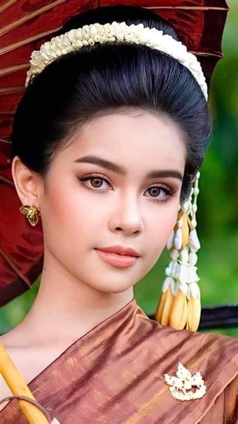 Pin By Dhafer Shamsuldeen On Coloures In 2024 Cambodian Women