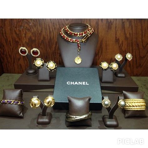 Vintage Chanel!!