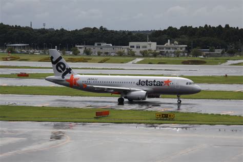 ジェットスター・ジャパン Airbus A320 Ja04jj 成田国際空港 航空フォト By しかばねさん 撮影2012年09月15日