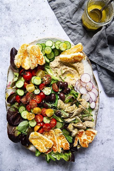 Mediterranean Salad With Hummus And Fried Halloumi Vikalinka