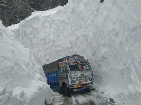 Manali Leh Road Cleared Up To Rohtang Pass Discover Kullu Manali