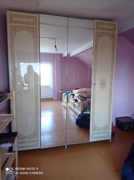 Продам мебель фирмы Шатура в комплекте (кровать, комод с зеркалом, шкаф ...