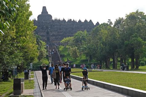 Kondisi Candi Jadi Alasan Luhut Kerek Tiket Borobudur Jadi Rp 750 Ribu