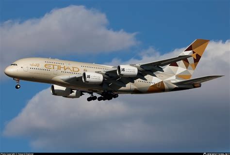 A Api Etihad Airways Airbus A Photo By Howard Chaloner Id