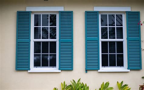 9 Shutter Colors For Tan Houses Trending In 2023