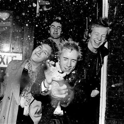 Sex Pistols фото на 24СМИ