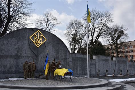 Cephede Hayat N Kaybeden Ukrayna L Askerin Cenaze T Reni Ensonhaber