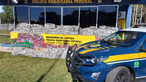 PRF Apreende Mais De 1 5 Tonelada De Maconha E Skunk Em Guarapuava PR