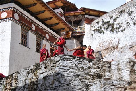 Monasteries, monks & meditation in Bhutan | Cookson Adventures