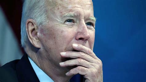 Joe Biden Debería Ir A Ucrania No Evacuarla