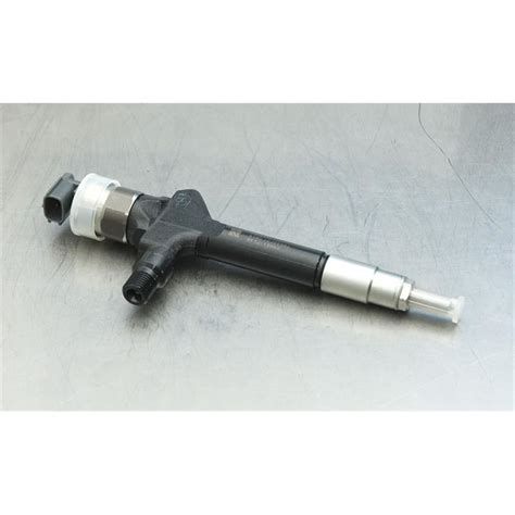 Injektor Einspritzdüse Mazda Denso DCRI105780