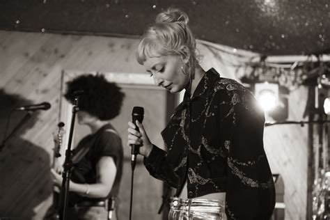 Live Review: Holly Walker - Moth Club, London 29/11/2023 — When The ...