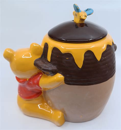 Detail Winnie The Pooh Honey Pot Cookie Jar Koleksi Nomer 34