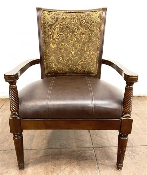 Lot Traditional Barcelona Accent Berg Re Chair