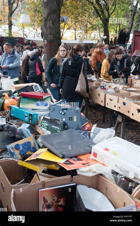 Sunday Flea Market At The Mauerpark Flohmarkt Am Mauerpark At