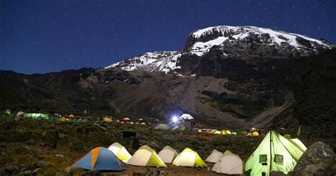 Escalada Al Kilimanjaro D As Ruta Machame Getyourguide