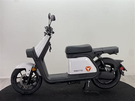 Yadea Y1S Elektrische Scooter Sunder Bromfietsen