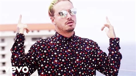 J Balvin Si Tu Novio Te Deja Sola Ft Bad Bunny Official Video