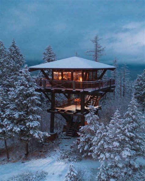 Of The Most Beautiful Cabins Around The World That Are Perfect For