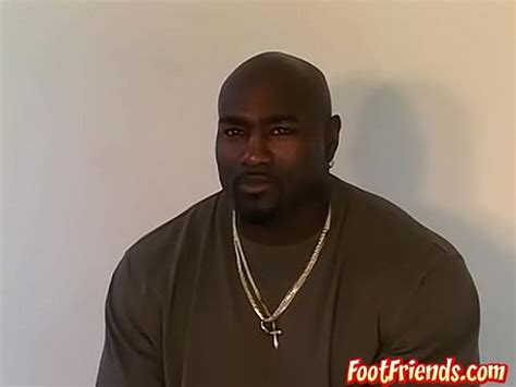 Muscular Ebony Hunk Dynamite Shows Off His Muscles And Feet Xvideos