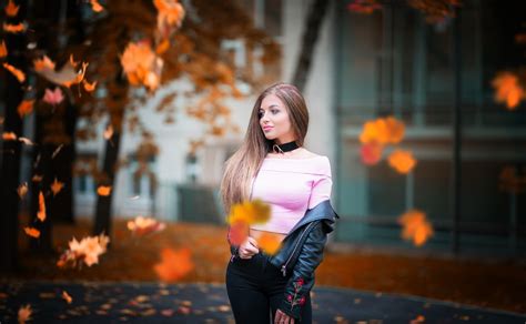 Brunette Model Looking Away Autumn Outdoors Wallpaper HD Girls Wallpapers 4k Wallpapers Images