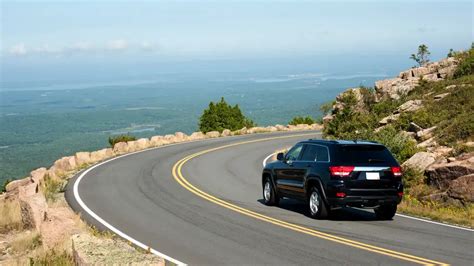 Recomendaciones de revisión para tu auto Viaja seguro en carretera