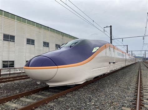 あかべぇ On Twitter Rt Hitachi Japan 日立も製作する山形新幹線の新型車両 E8系 🚄 本日、宮城県の新幹線車両センターにて実車の報道公開が実施されました