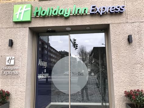 Review: Holiday Inn Express Amsterdam City Hall – Loyalty Traveler