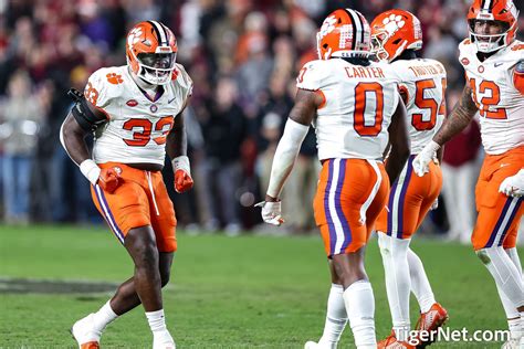 Clemson Football Photo Of Ruke Orhorhoro And South Carolina Tigernet