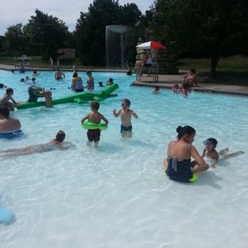 Leawood Aquatic Center - 10 Reviews - Swimming Pools - 10601 Lee Blvd ...