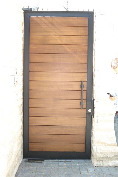 Puerta Especial Fierro Forjado Y Madera Puertas Exteriores Madera