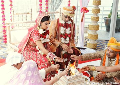 Indian Wedding Ceremony Fire Ritual Bride Groom Maharaniweddings