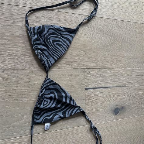 Onia Bikini Top Can Fit Small Or Medium Super Depop