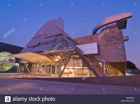 Visual and Performing Arts High School in Downtown Los Angeles Stock Photo - Alamy