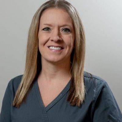 About Periodontics And Endodontics Specialist Dr Stephanie Mullins