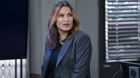 Law Order SVU 25ª temporada tem grande dilema Mix de Séries