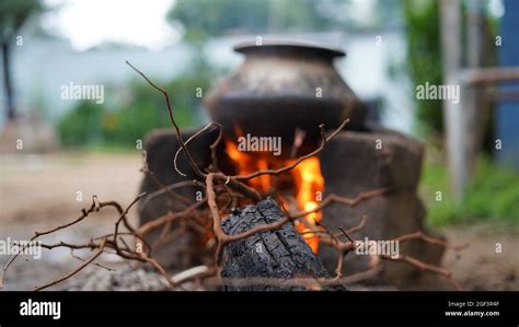 Mud Chulha Hi Res Stock Photography And Images Alamy