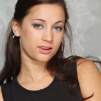Georgia Jones Slowly Takes Off Her Stockings And Teases With Pussy 150 Photos