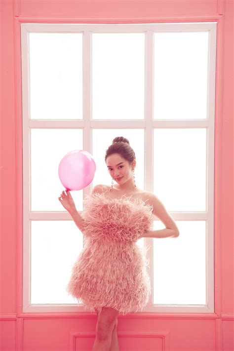 Không còn là nàng hot girl nhí nhảnh Kaity Nguyễn cực nóng bỏng trong bộ ảnh mừng sinh nhật tuổi 20