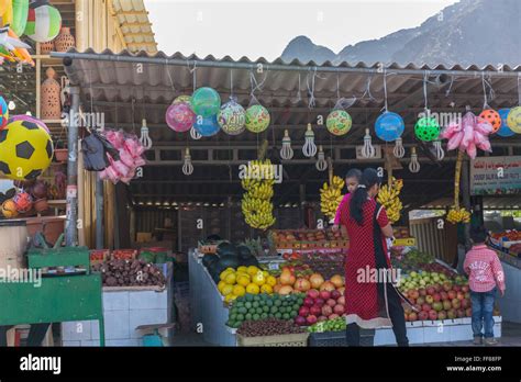 Masafi Friday market, Fujairah, UAE Stock Photo - Alamy