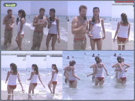 Cristina Urgel Página 5 fotos desnuda descuido topless bikini pezón