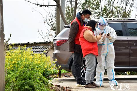 江苏战疫全景图丨镇江：核酸检测上门采样 不落一户、不漏一人刘蕾句容人员