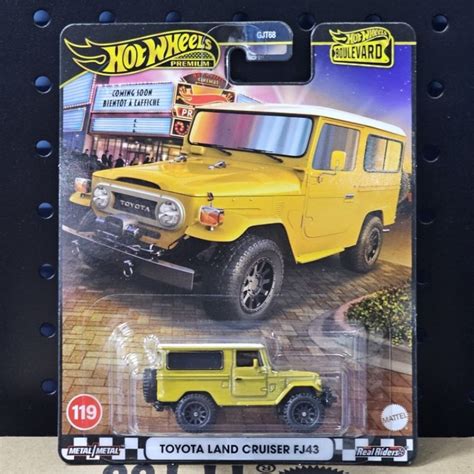 Hot Wheels Premium Toyota Land Cruiser Fj Boulevard Shopee Malaysia