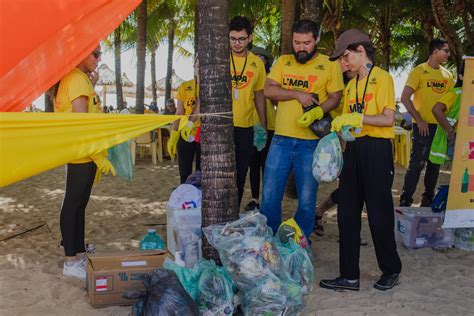 Na Sabiaguaba blitz educativa e mutirão de limpeza conscientizam população