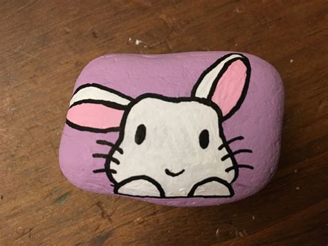 Rabbit, bunny. painted rock | Painted rocks kids, Rock painting ...