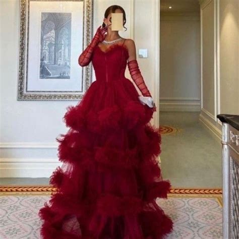 Pin by Victoria Reeves on dresses id wear for a red carpet in 2023 ...