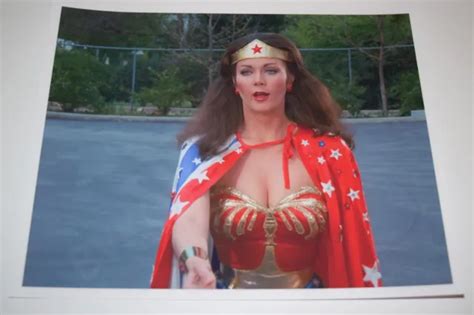 Lynda Carter Wonder Woman Pinup 8x10 Glossy Photo Busty Sexy Cleavage