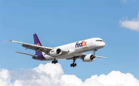 Ntsb Blames Pilot Fatigue For Fedex Boeing 757 Landing On Wrong Runway